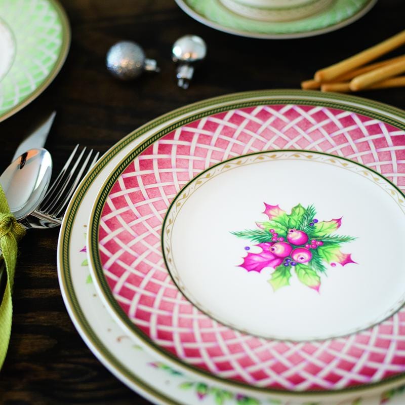 Winter Holiday Rose Wreath Salad Plate