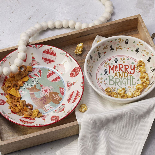 https://www.fitzandfloyd.com/cdn/shop/products/cottage-christmas-set-of-2-vegetable-serving-bowls_5279601_2_grande.jpg?v=1689177068